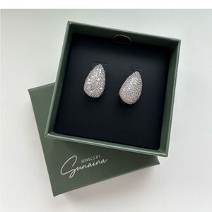 Jewels by Sunaina- Narina Studs/Gold